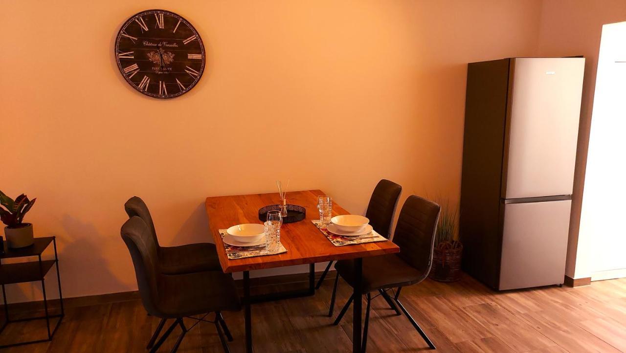 Select-Home 2 - Netflix - Kaffee&Tee - Parkplatz - Viele Extras Bruck in der Oberpfalz Exterior photo